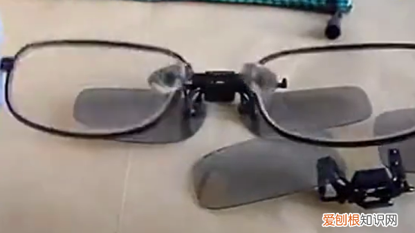夹片式3d眼镜的戴法,如何使用夹片式3D眼镜