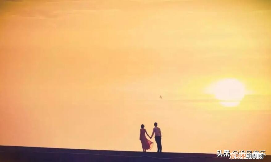 歌词里有陪你到老的人是什么歌 一开始说陪你到老的人是什么歌