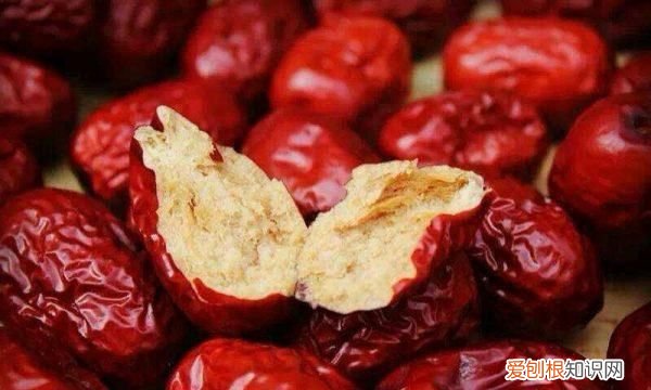 红枣放久了发黑能吃 可以吃放久了发黑的红枣