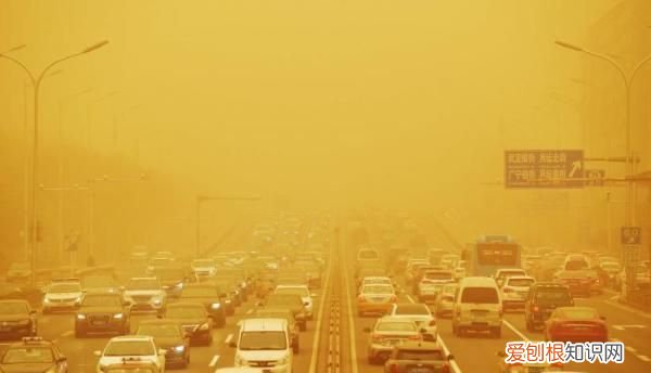 北京升级发布沙尘暴黄色预警