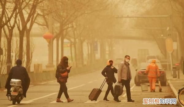 北京升级发布沙尘暴黄色预警