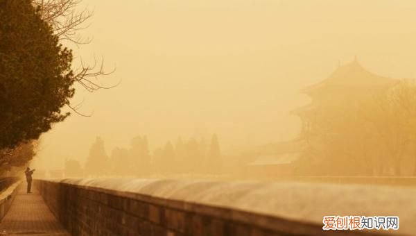北京升级发布沙尘暴黄色预警