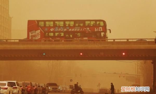 北京升级发布沙尘暴黄色预警