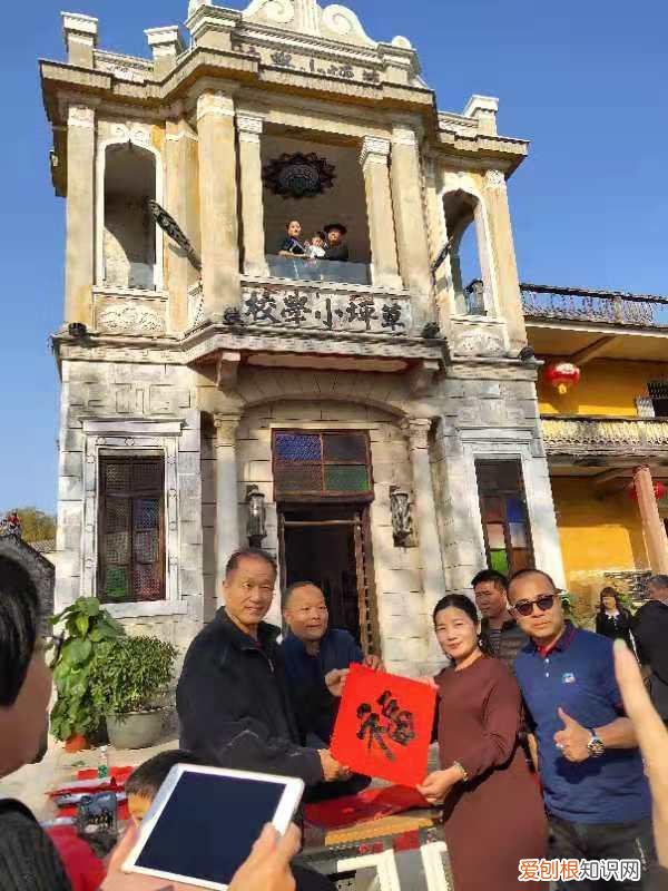 过年贴福字，为什么有人说不能倒着贴 福字为什么不能倒贴