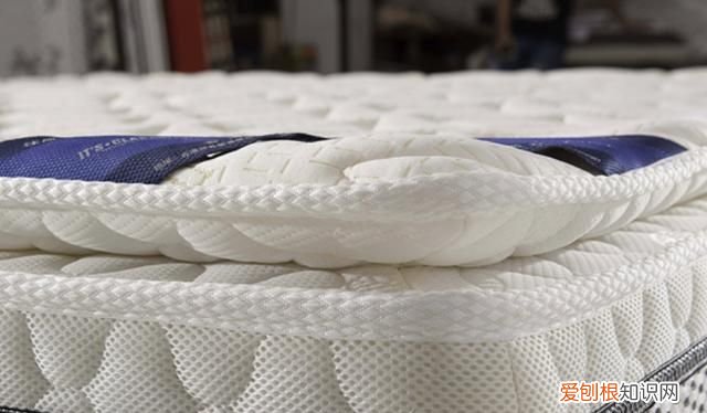 如何选择床垫子，床垫的选购技巧有哪些 如何选购床垫