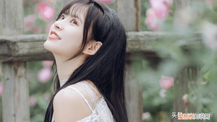 暧昧期身体接触顺序 男人克制不住想触碰你