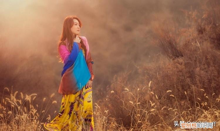 暧昧期身体接触顺序 男人克制不住想触碰你