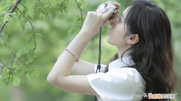 暧昧期身体接触顺序 男人克制不住想触碰你