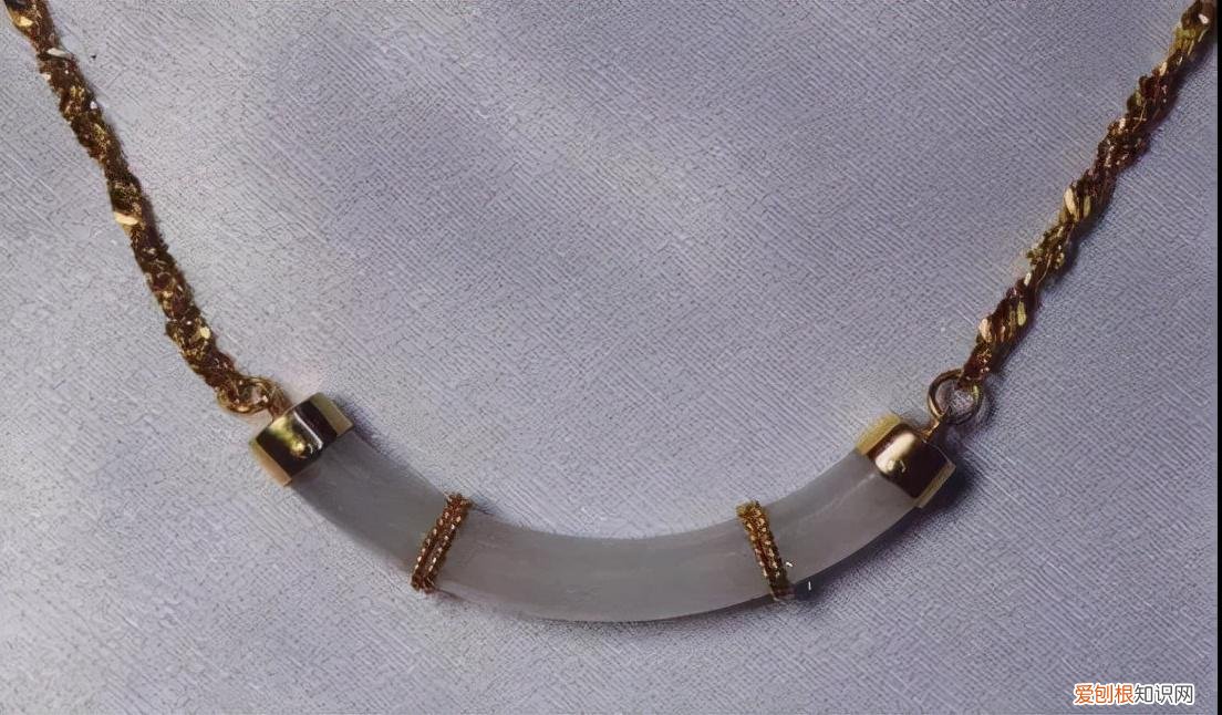 翡翠手镯断裂的处理方法