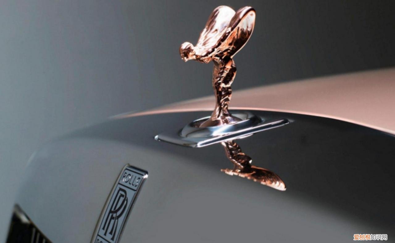 劳斯莱斯车标贵的原因 劳斯莱斯小金人纯金吗