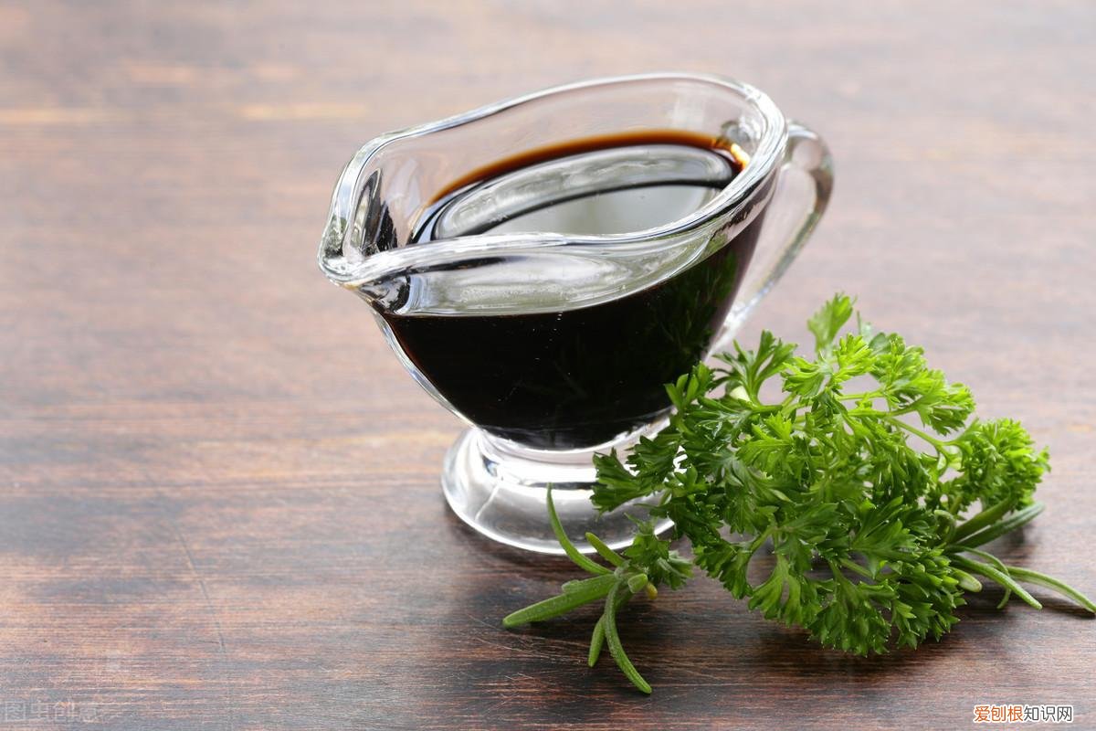 凉拌黄瓜用陈醋好还是香醋好 凉拌黄瓜用什么醋好吃