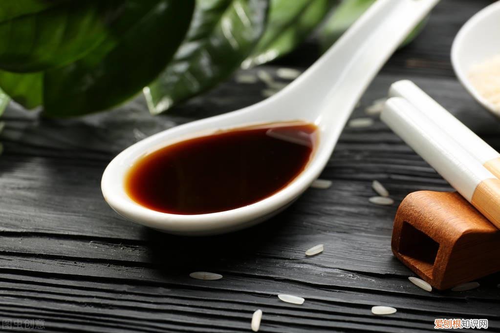 凉拌黄瓜用陈醋好还是香醋好 凉拌黄瓜用什么醋好吃