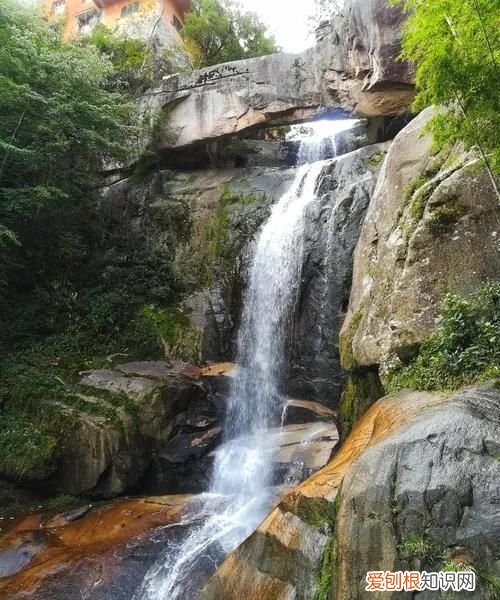 杜甫李白青城山 造化钟神秀阴阳割昏晓唐杜甫