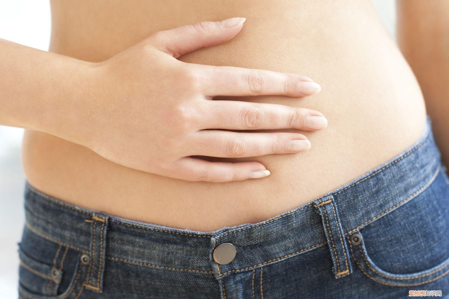 该来例假了可是光疼就不来呢