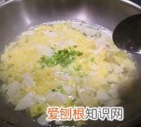 鸡蛋跟豆腐可以一起煮汤喝 鸡蛋跟豆腐可以一起吃