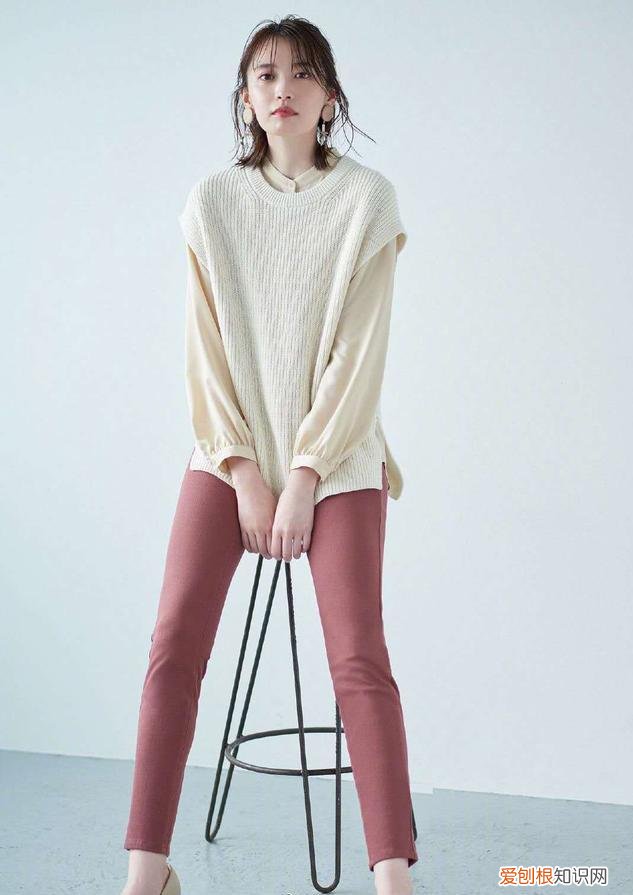 粉紫色搭配什么颜色的鞋 粉紫色搭配什么颜色