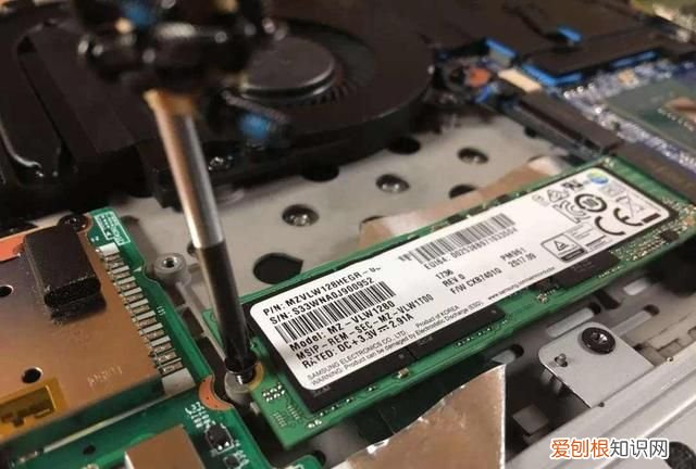 装win10系统固态盘怎么分区