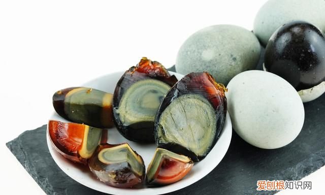 松花蛋怎么挑选绿壳