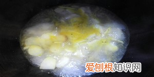 土豆片鸡蛋汤的做法，土豆片和鸡蛋怎么样弄成汤好吃