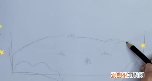 草坪怎么画简单好看，草地怎么画简单又好看