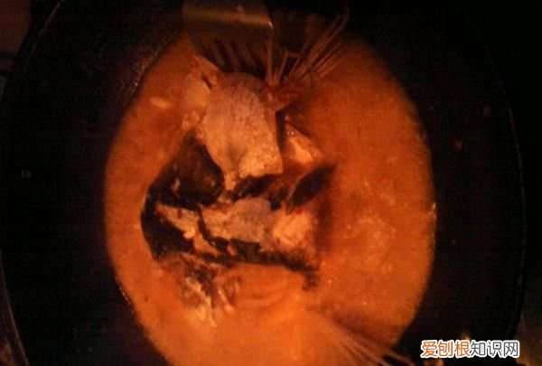 水煮鱼头的做法和步骤，水煮鱼头怎么做才好吃