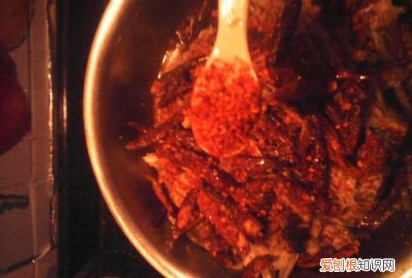 水煮鱼头的做法和步骤，水煮鱼头怎么做才好吃