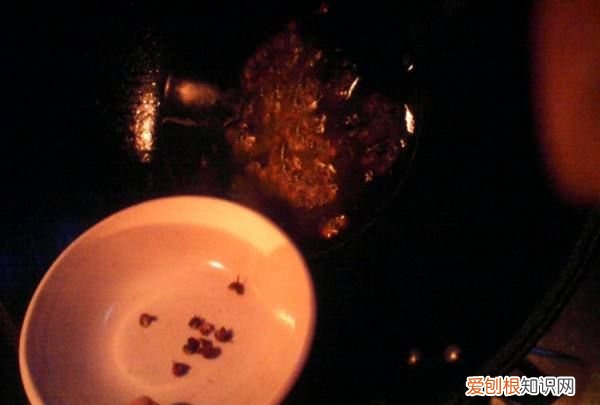 水煮鱼头的做法和步骤，水煮鱼头怎么做才好吃