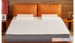 怎样防止海绵床垫不下滑，乳胶床垫底下老是湿的怎么办