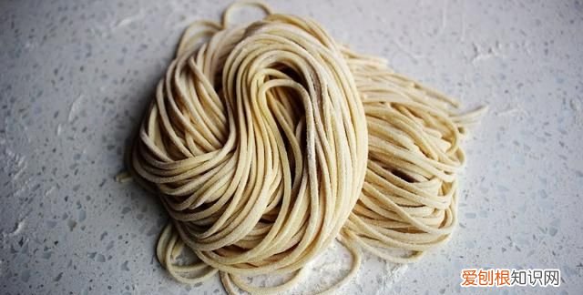 兰州拉面劲道好吃原来是放了蓬灰