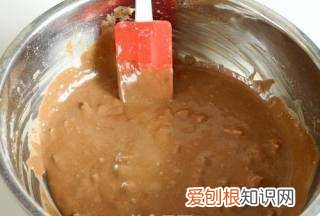 网红巧克力坚果的制作方法，干果脆皮巧克力夹心雪糕百科