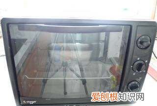 网红巧克力坚果的制作方法，干果脆皮巧克力夹心雪糕百科