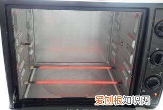 网红巧克力坚果的制作方法，干果脆皮巧克力夹心雪糕百科