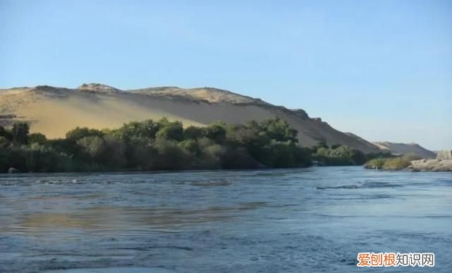 塔里木河比长江还长，亚马逊河比长江还要长