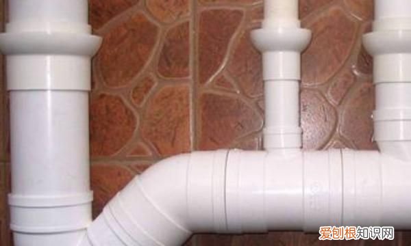 厨房下水道返臭味怎么解决 厨房水槽下水反臭味该如何解决