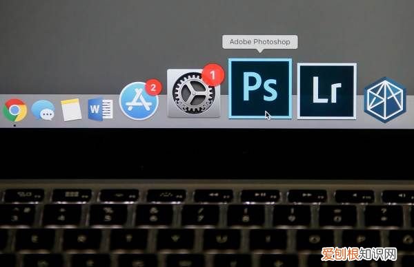 ps怎么羽化边缘，PS如何才可以羽化边缘