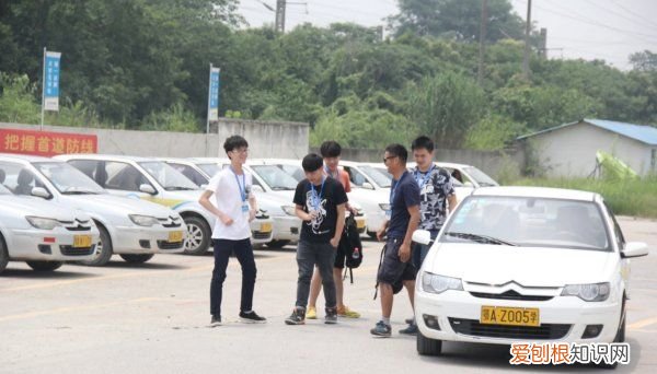 考科目一几点去都行吗，科一考试几点去考场合适