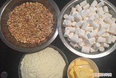 牛轧糖需要什么材料，可爱多棒棒流心脆莓莓牛轧糖材料