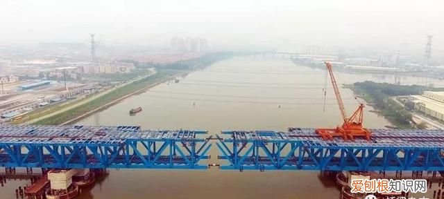 建公铁两用桥与单独修建