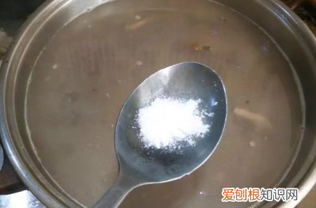滋补羊肉汤怎么做，滋补羊肉汤放什么材料