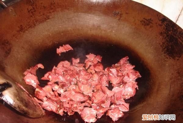 麻辣牛肉干的制作方法，麻辣牛肉干怎么做好吃不硬