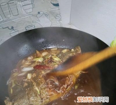 大厨教你红烧桂鱼的正确做法,鲜嫩好吃,掌握好这些技巧