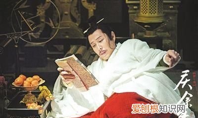 《庆余年》官方剧照 和《鹤唳华亭》相比,《庆余年》