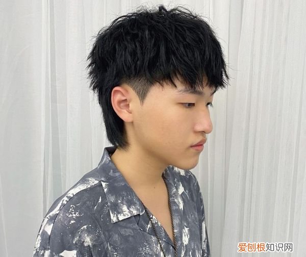 鲻鱼头怎么烫，女生日系鲻鱼头要烫吗