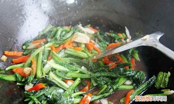 盖菜怎么做好吃，怎么做好吃的炒盖菜