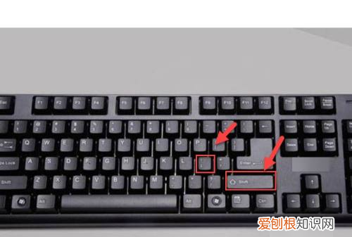 电脑冒号如何才可以打，电脑键盘如何输入冒号