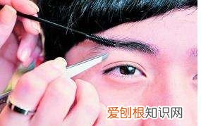 男生如何修眉毛，男生修眉怎么修好看