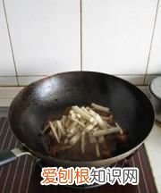 茶树菇烧肉怎么做，茶树菇烧肉的做法肉的做法