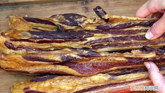 腊肉放冰箱保存前要不要清洗一下 腊肉可以直接放冰箱里存放吗