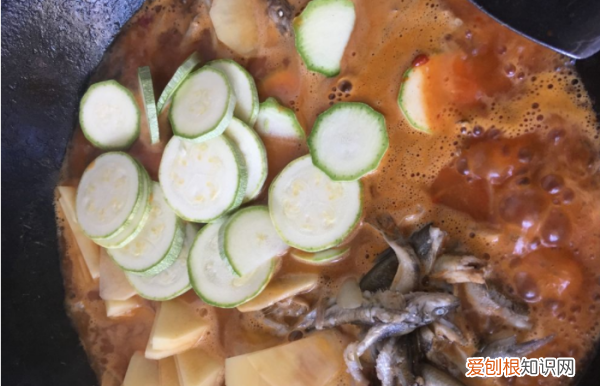 小鱼汤的做法，延边小鱼汤的做法大全