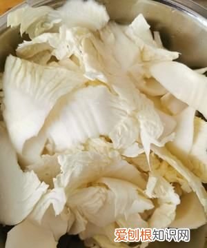 东北猪肉白菜炖粉条的家常做法